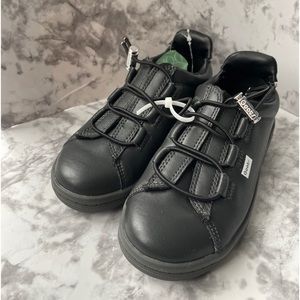 Goats Low Top Kids Sneakers  Lace Up Black Leather Size 10